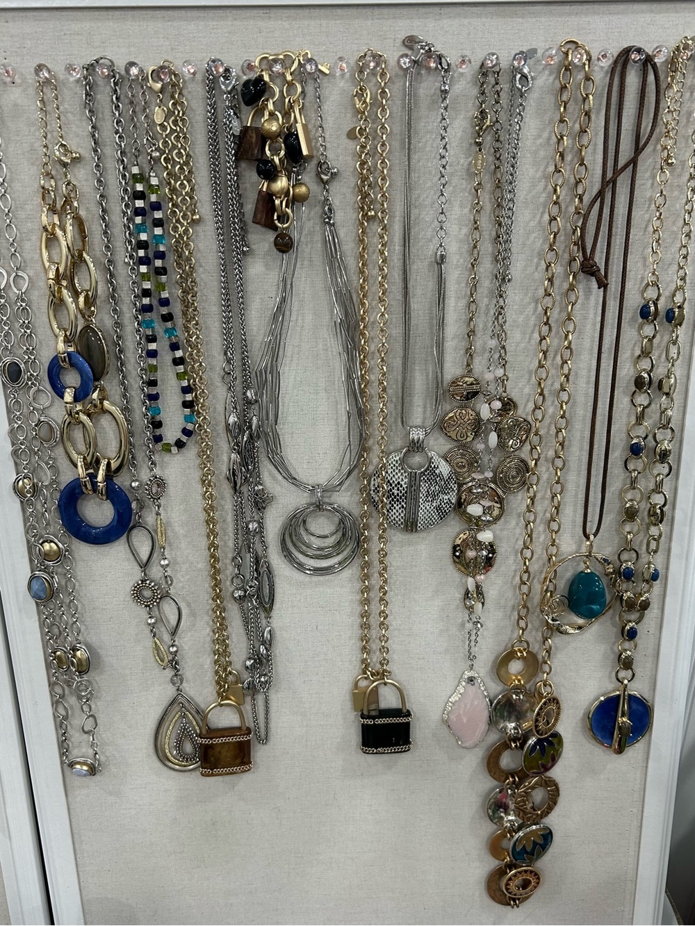 PREVIEW Chico’s July 11th
Necklaces, Bracelets, Earrings, Rings, Brooches